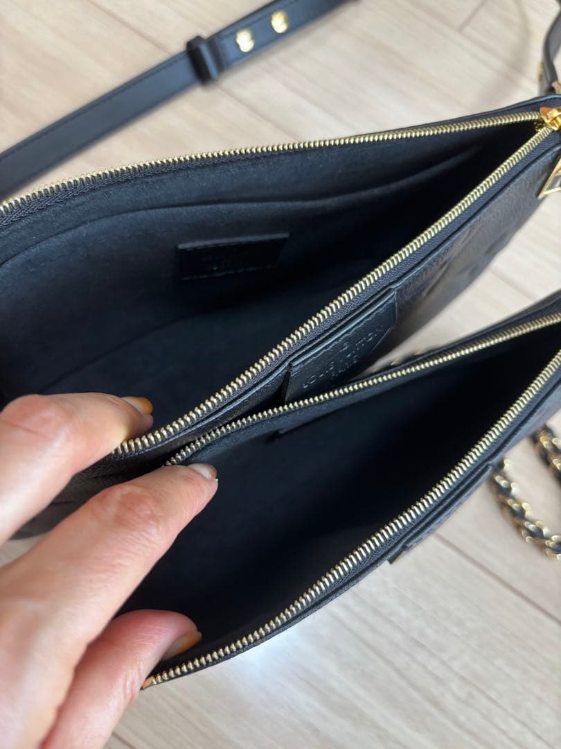 最後再値下げルイヴィトンミュルティポシェットアクセソワールアンプラント黒バッグ