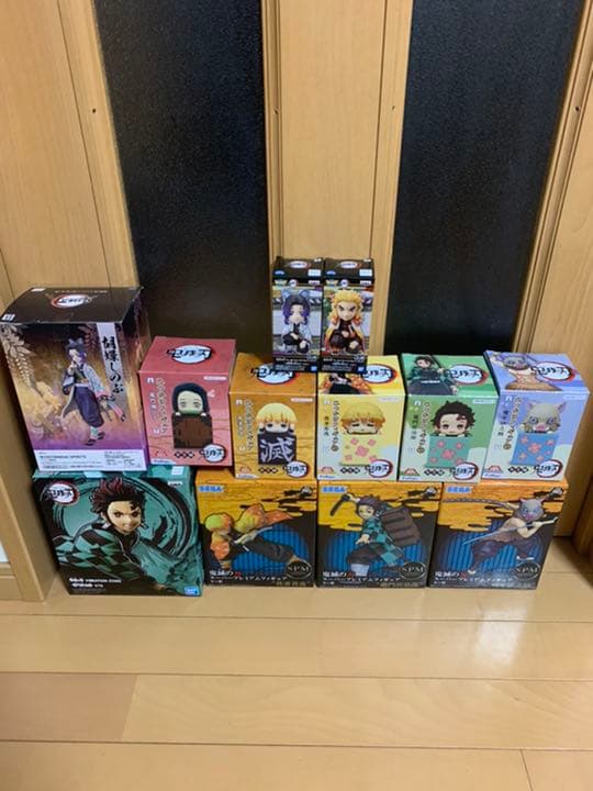 鬼滅の刃フィギュアまとめ売り27体！
