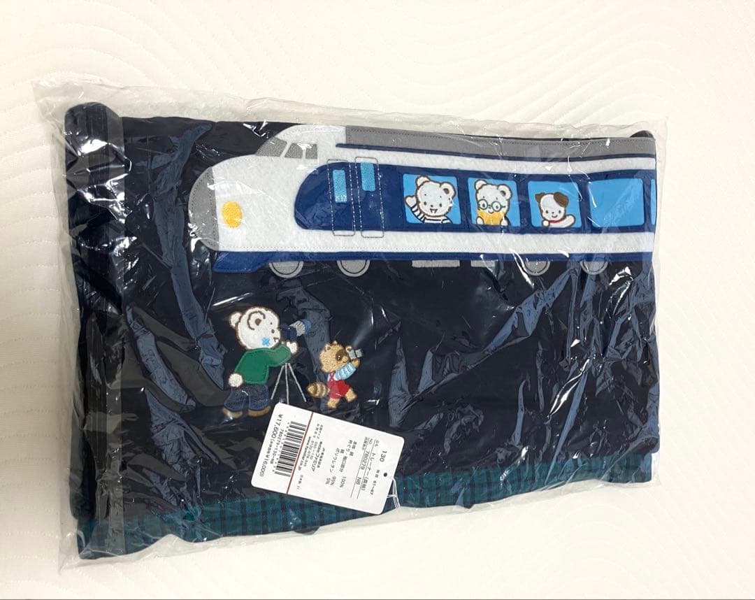 新品　タグ付き　ファミリア トレーナー　130cm ネイビー　ファミちゃん