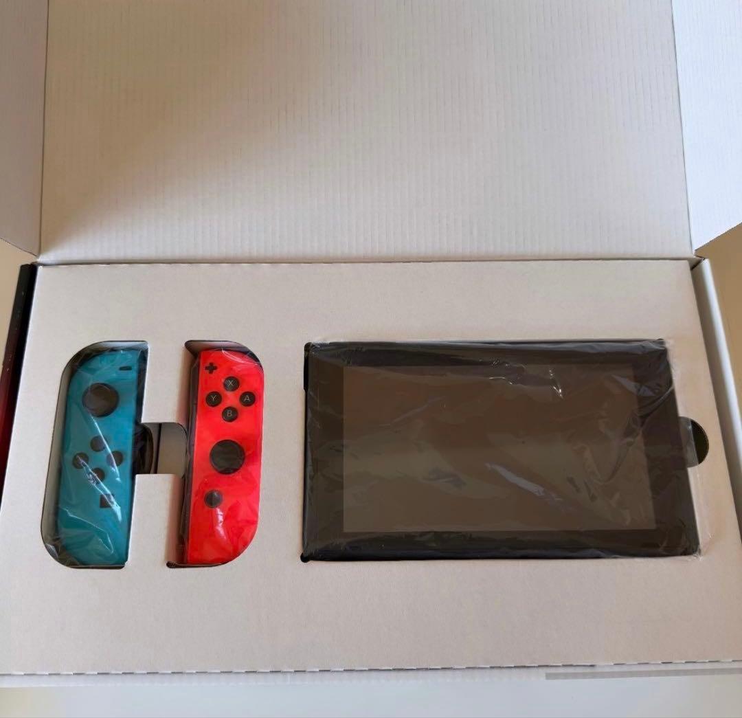 Nintendo Switch本体　純正ケース付き