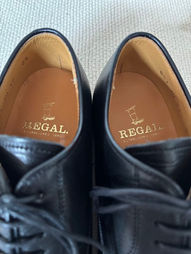 ☆2回使用のみ箱付☆ REGAL プレーントゥ　ビジネスシューズ