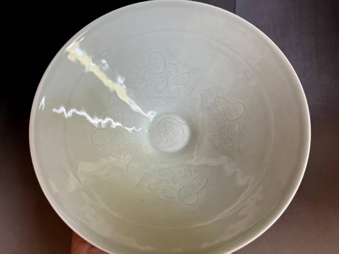 鉢□②中国名瓦 青磁平鉢 景徳鎮 人物絵 平茶碗 古玩