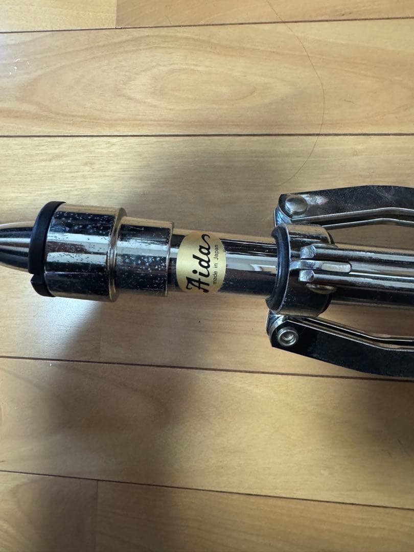 バリトンサックス　スタンド