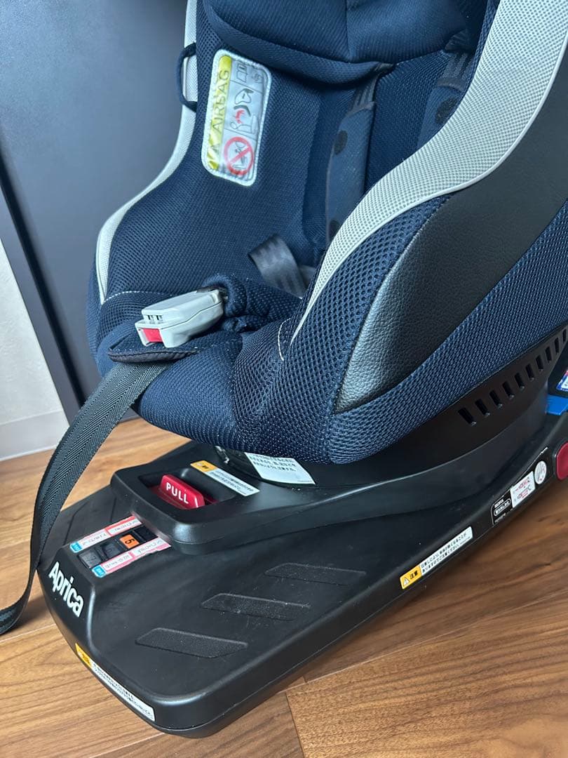 さぁ様◆アプリカ　クルリラ◆チャイルドシート【ISOFIX】新生児用シート付き