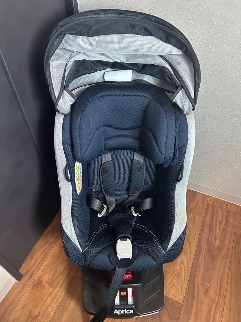 さぁ様◆アプリカ　クルリラ◆チャイルドシート【ISOFIX】新生児用シート付き