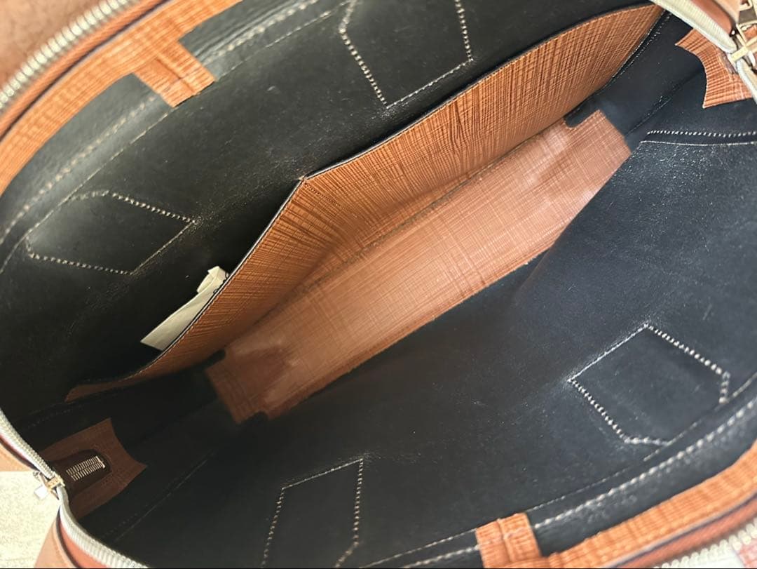 ロエベ　ビジネスバッグ　ブラウン