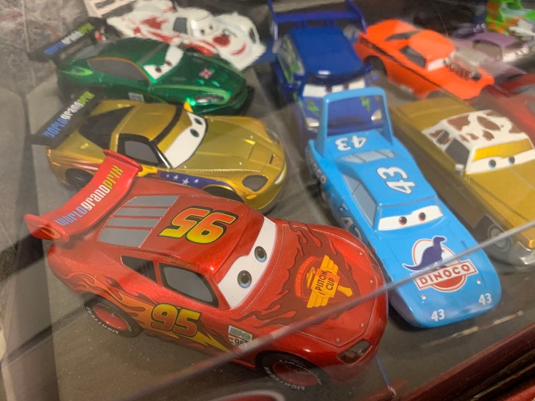 カーズ　ダイキャストカー 22台セット