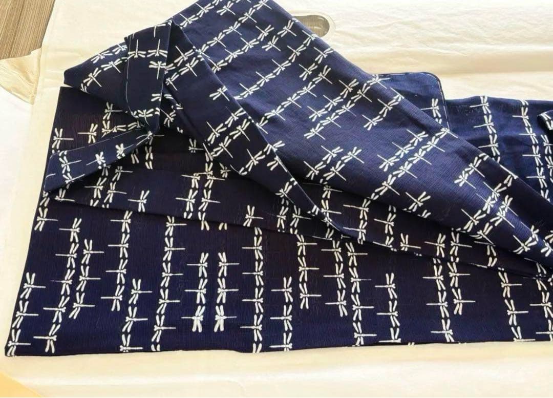 再値下げしました　　竺仙 トンボ柄 新品 手縫い 浴衣 26㎝前幅 30㎝後幅