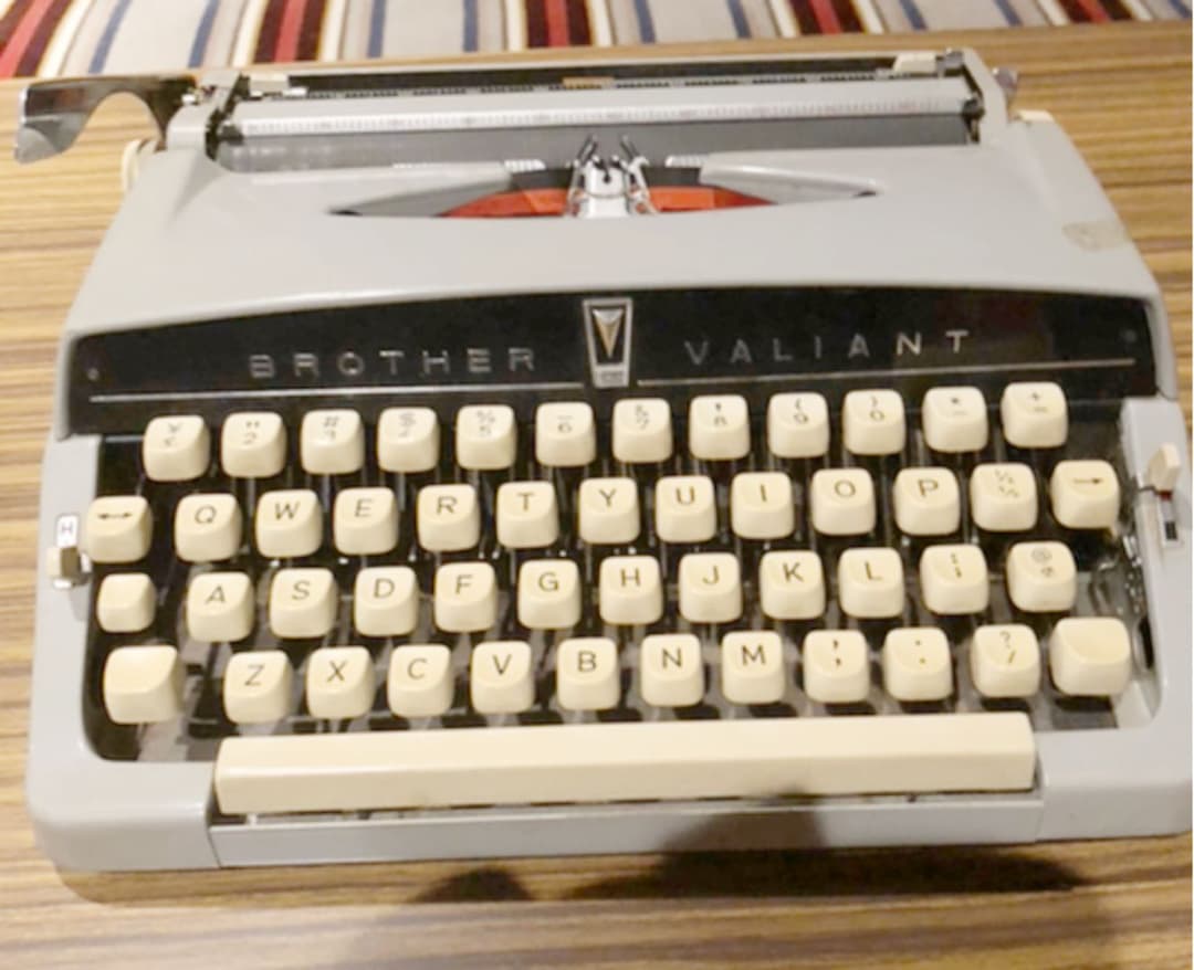 BROTHER タイプライター ビンテージ レトロ 昭和 ブラザー アンティーク