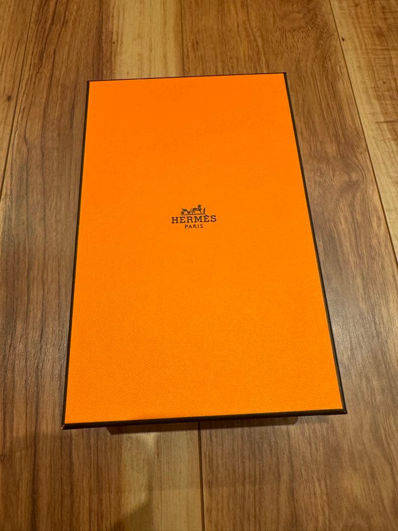 【未使用新品】エルメス　モバイルバッテリー　《ヴォルトH》 マキシ