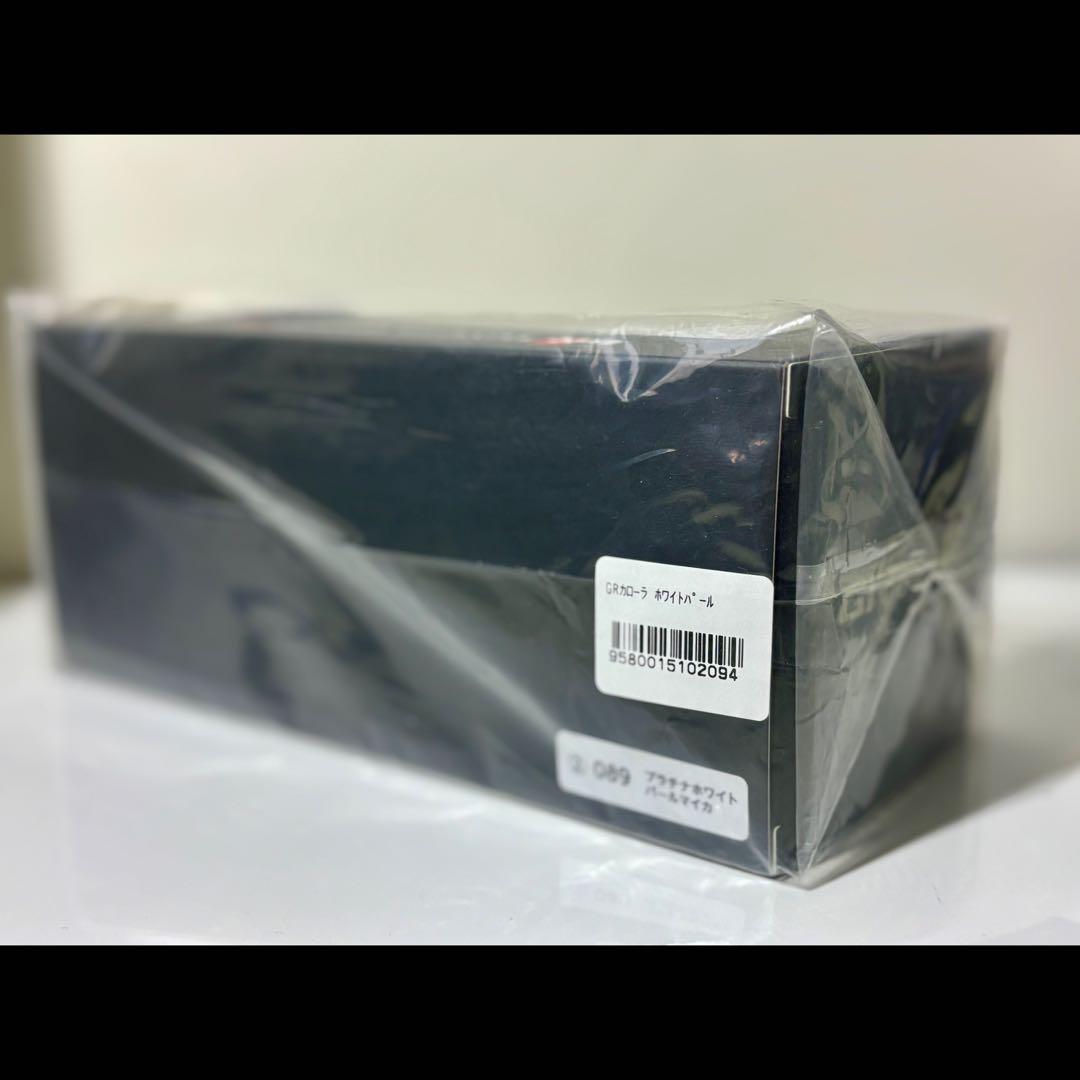 GRカローラ 1/30 トヨタカラーサンプル〈089〉プラチナホワイトパール