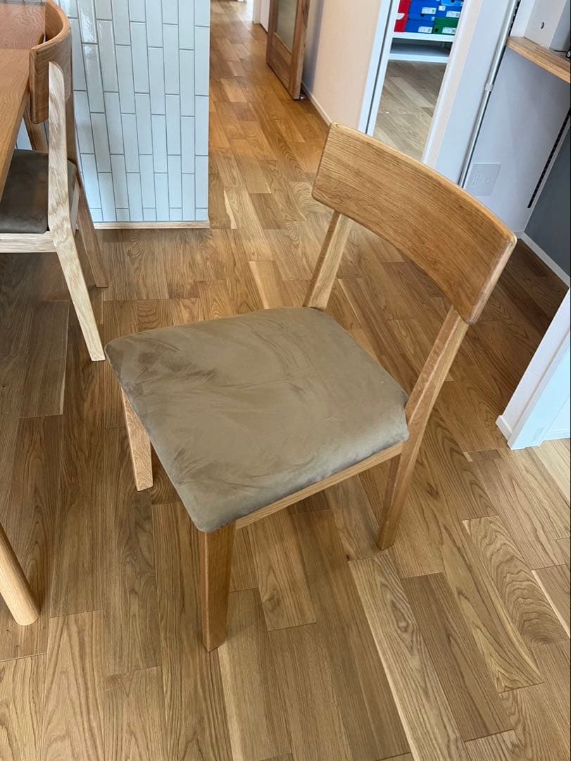 【4/23まで！直接引き取り希望】天然木ダイニングテーブル　イス4脚　セット