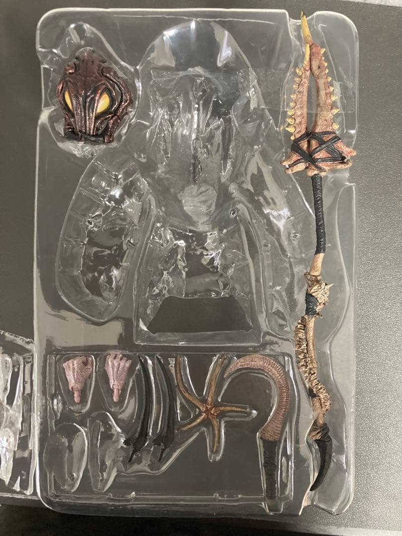 ネカ　NECA アルファ プレデター　アルティメット