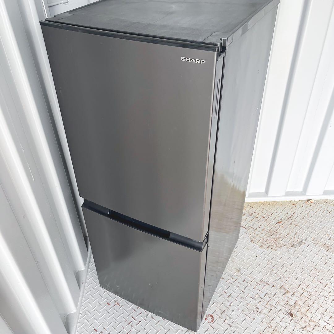 207取付無料！高性能SHARP 2022年製 スタイリッシュブラック冷蔵庫