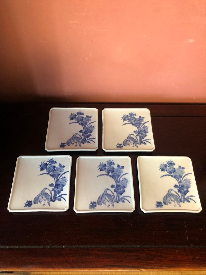 藍九谷もしくは藍鍋島の花鳥文隅入染付角皿5客桐箱入