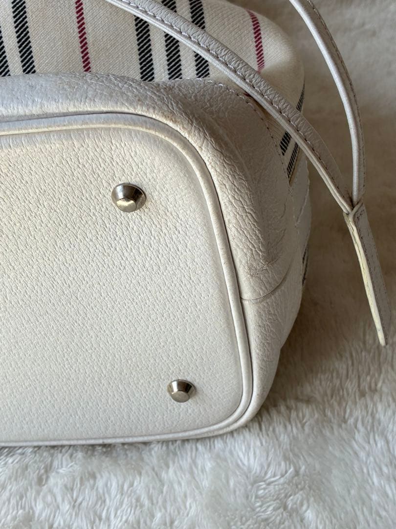 BURBERRY ストライプ バケットバッグ ロープハンドル　ホワイトレザー