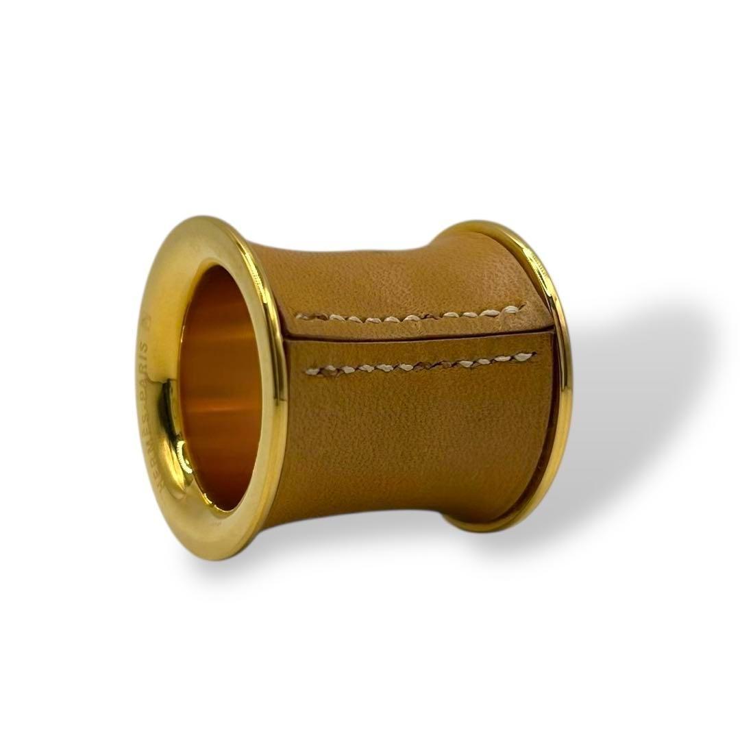 エルメス シリンダー スカーフリング 筒型 レザー巻き