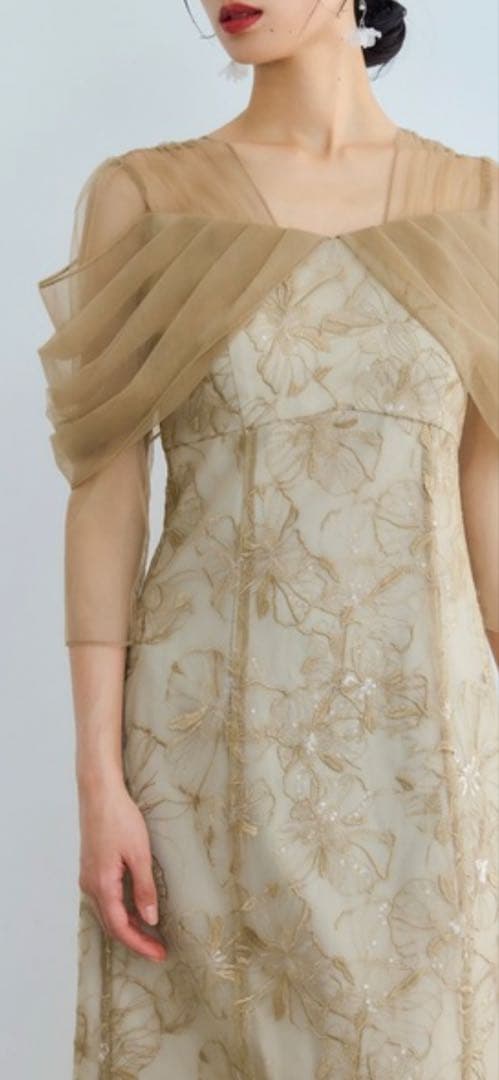 niana オフショルダースパンコール刺繍レースドレス