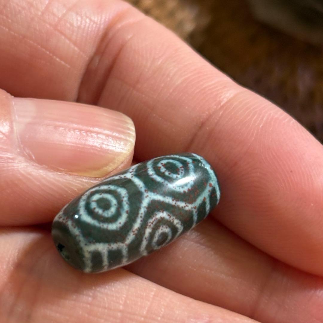 赤朱砂入り‪ෆ‪.*・゜龍眼天珠(*´˘`*)