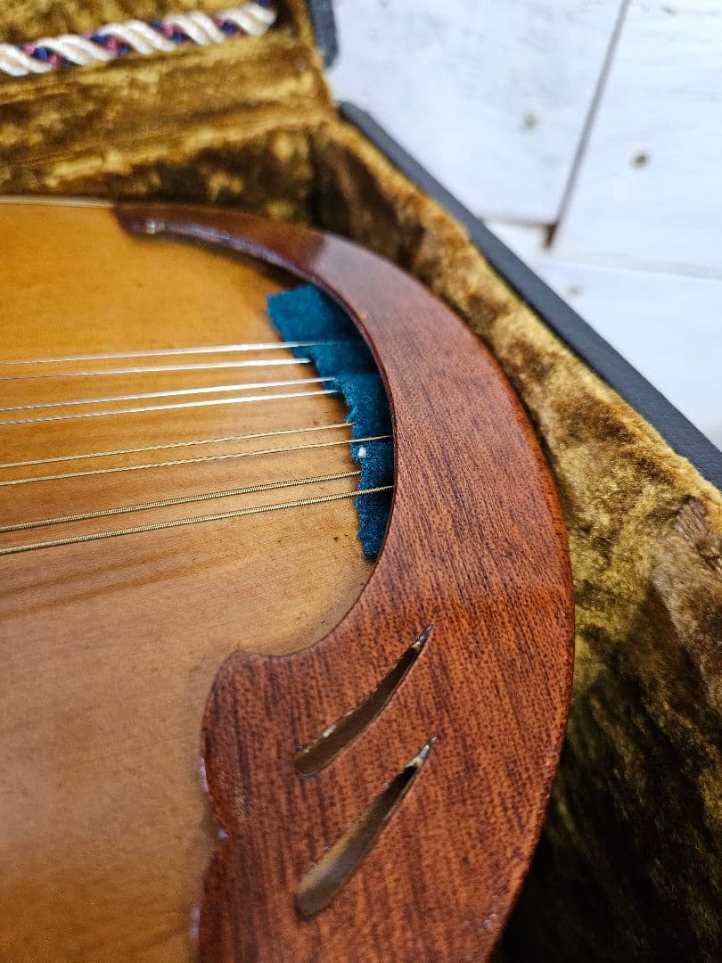 ラファエレ カラーチェ マンドリン 白蝶貝装飾 象嵌 べっ甲 1974年製