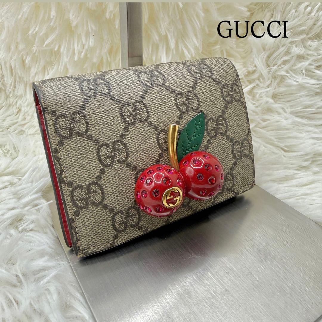 ✨美品✨ グッチ 二つ折り財布 チェリー さくらんぼ PVC GGスプリーム