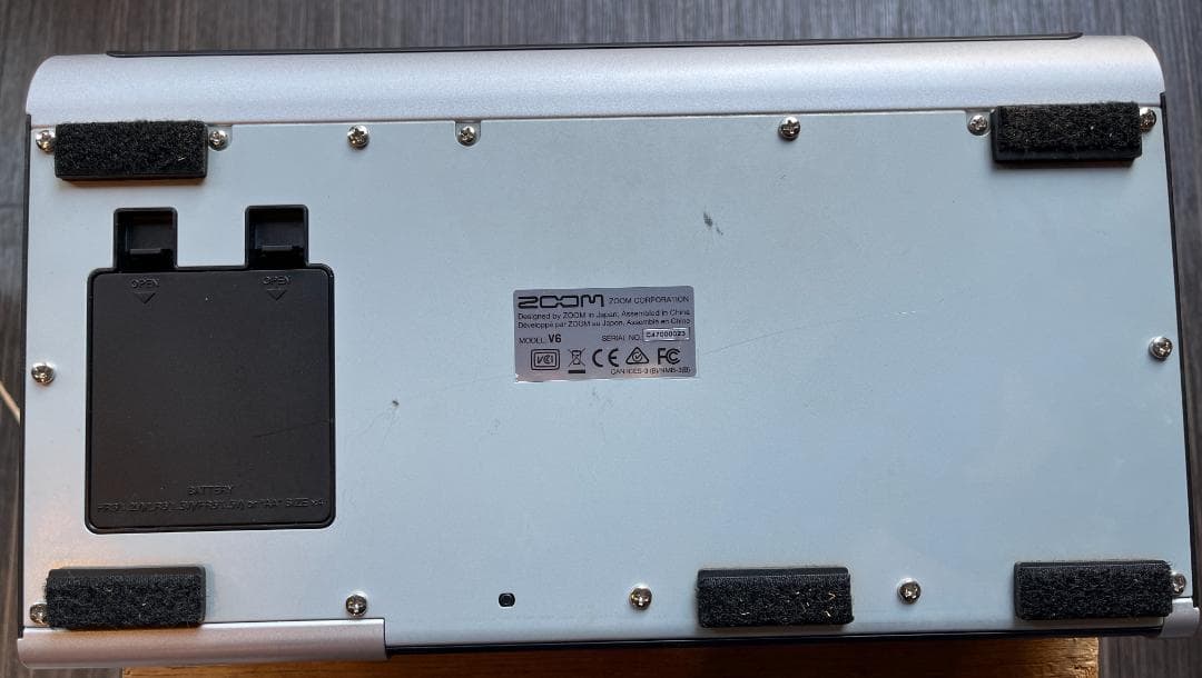 ボーカルエフェクター　ZOOM V6 Vocal Processor