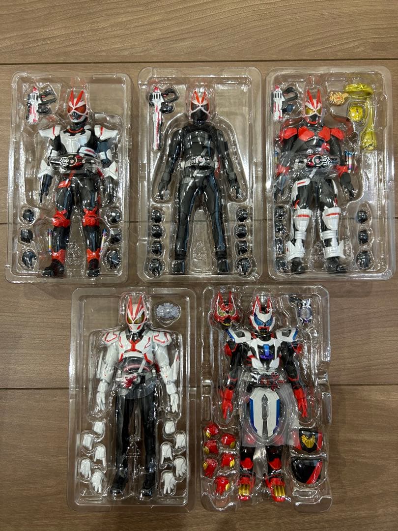 フィギュアーツ　仮面ライダーギーツ　コンプリートセット