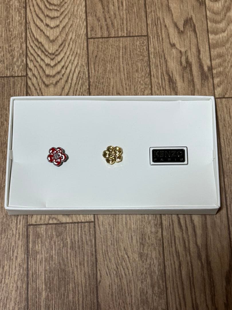 KENZO 'BOKE FLOWER' ピンズ