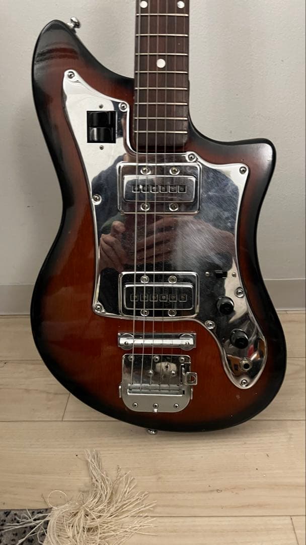 COLUMBIA エレキギター ブラウン/ブラック ビザール コロンビア