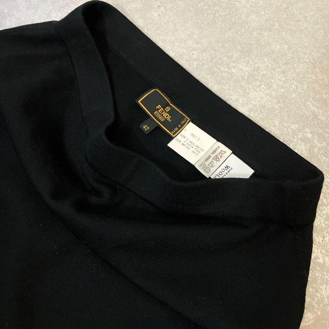 【美品】FENDI、裾ロゴ入り、ニットスカート、42サイズ