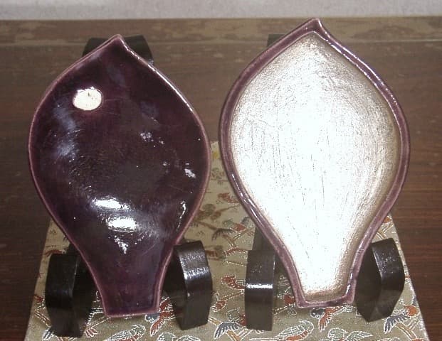 京焼・清水焼　宮永東山作　蓮片　香合　無傷　共箱　保証。