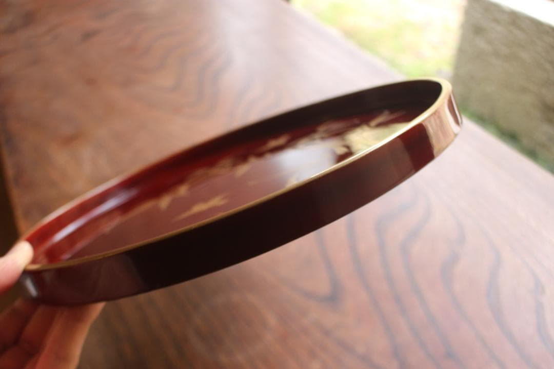 時代逸品！深みある溜塗に優美な竹雀蒔絵の映える丸盆（検