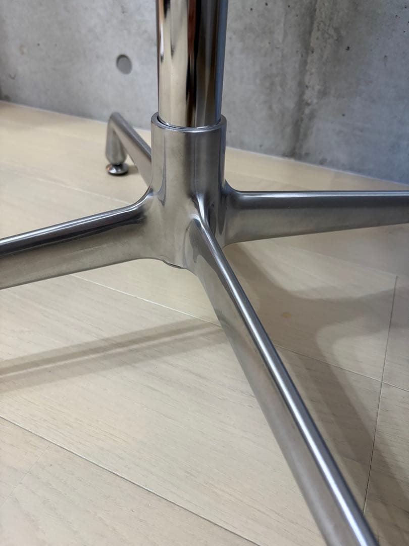 Smoo ダイニングテーブル 80cm