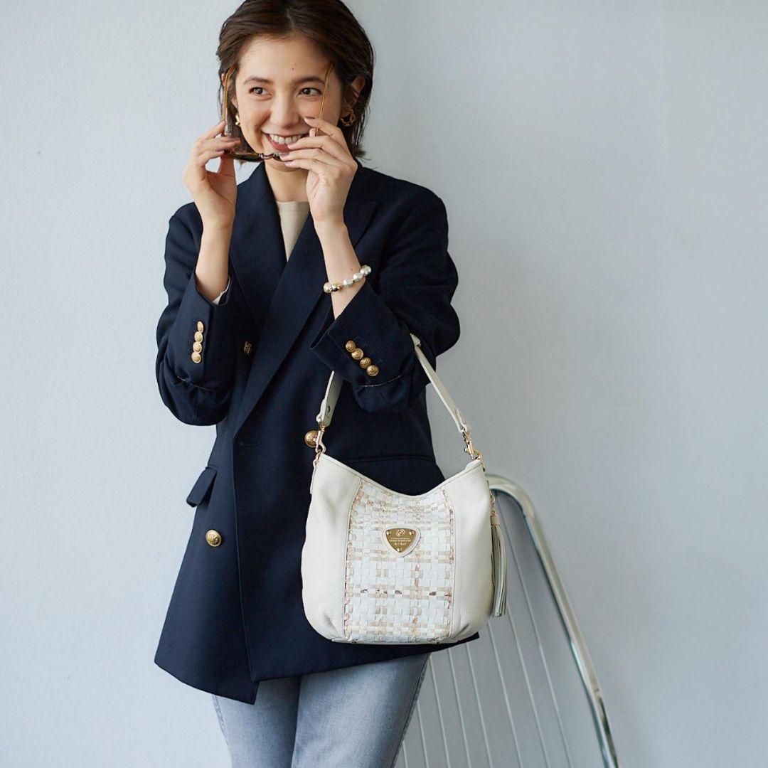 【未使用に近い(記載事項有)】ATAO　❤️キャンディ・ルーク❤️　アイボリー