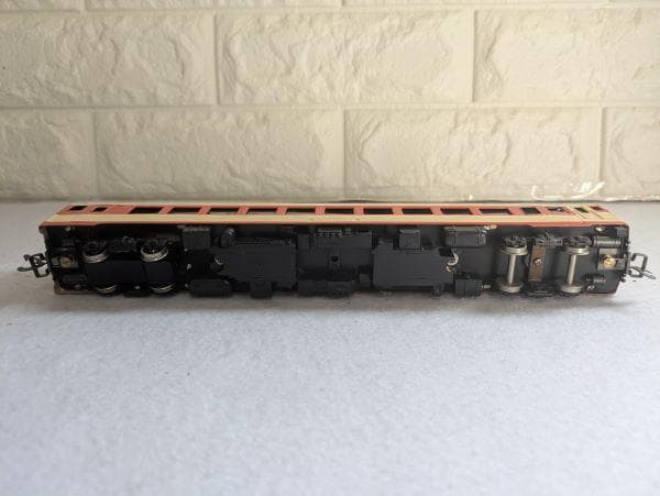 Y【ジャンク品】鉄道模型 キハ58系 特急形気動車？ 部品取り 欠品あり 　S