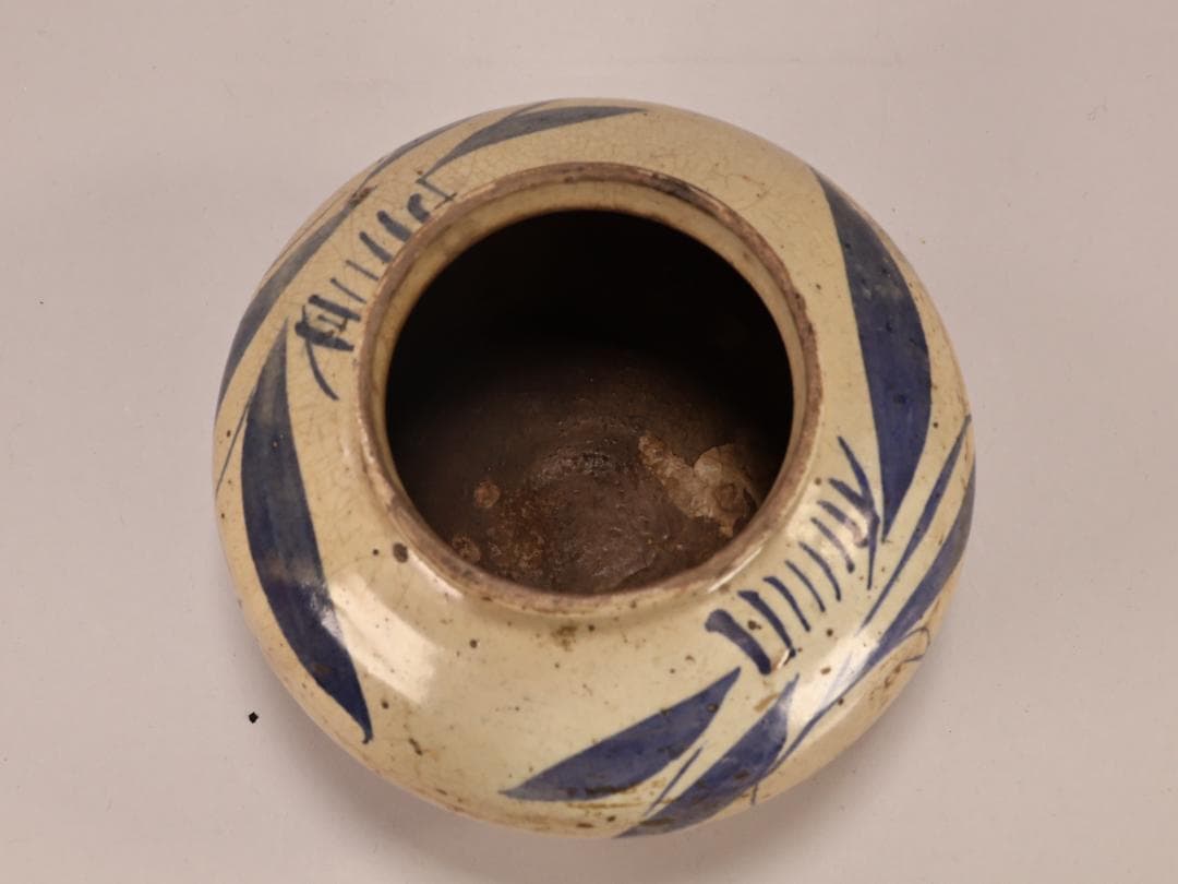 BK403 朝鮮美術 李朝 染付 壷 高さ約13㎝ 白磁 古美術 古道具 時代