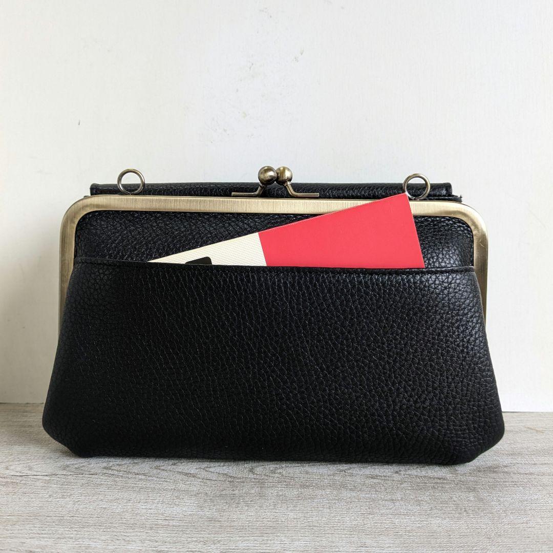 ╰(*´︶`*)╯　がま口お財布バック