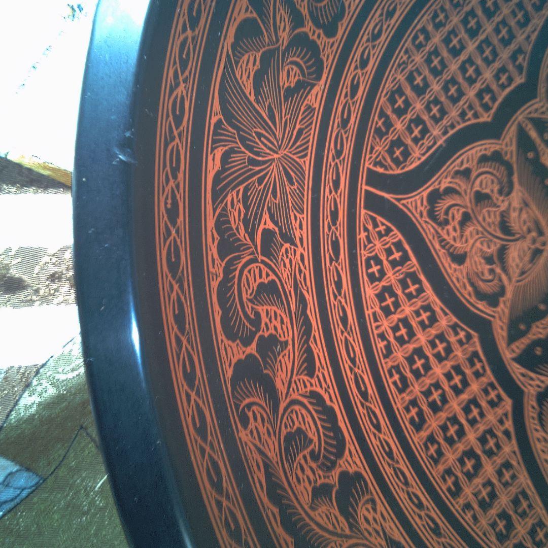 漆塗り 膳 伝統的なデザイン 小傷 すり傷 おおいです 雪斎？