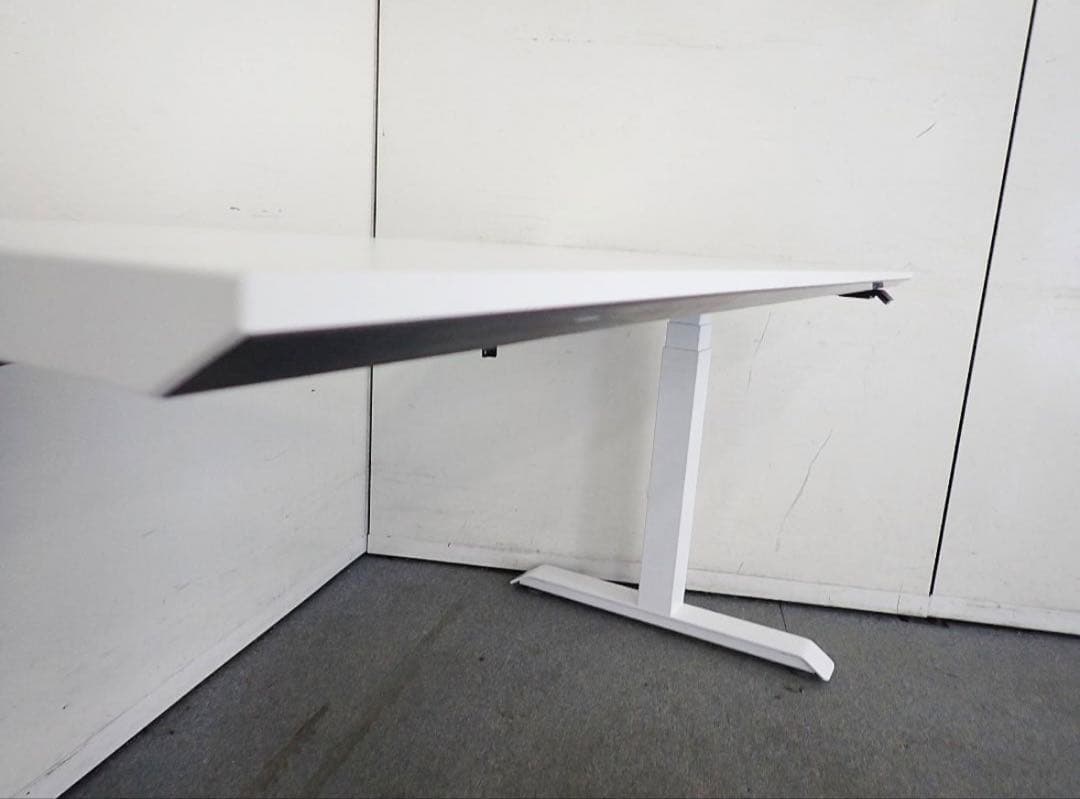 コクヨ 電動昇降デスク シークエンス 幅135 ホワイト パソコンデスク