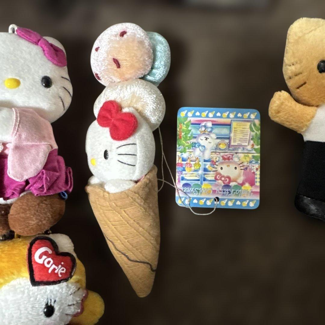 ハローキティ ご当地　ぬいぐるみ　キールホダ　マスコット