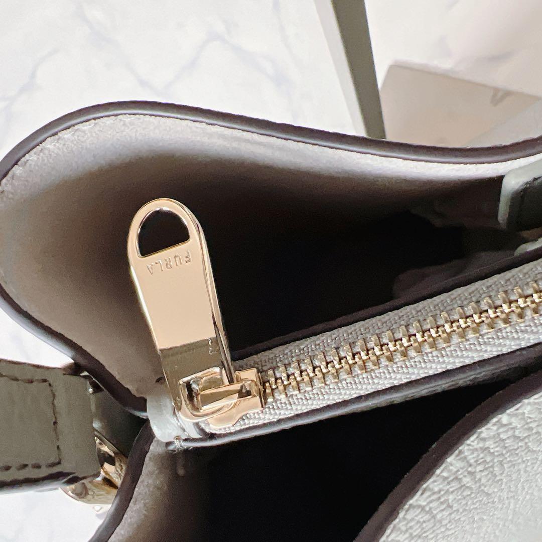 【未使用】FURLA ダナエ　バケットバッグ　2wayショルダーバッグ　レザー