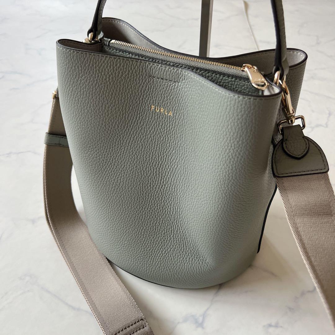 【未使用】FURLA ダナエ　バケットバッグ　2wayショルダーバッグ　レザー