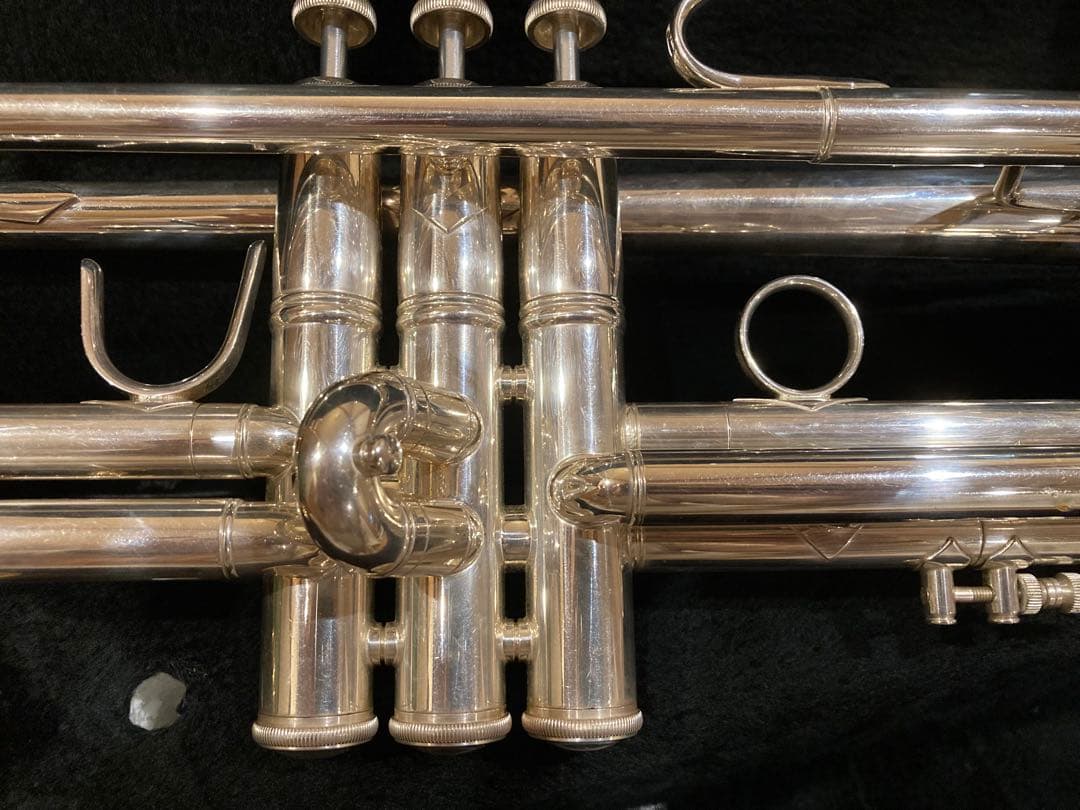 Bach Stradivarius Model 37 トランペット 本体