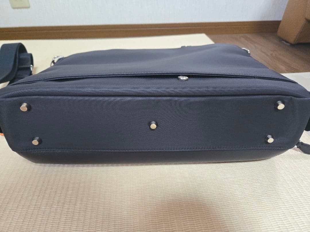 【新品同様】ロワード　p.i.d brina 2wayブリーフケース ネイビー