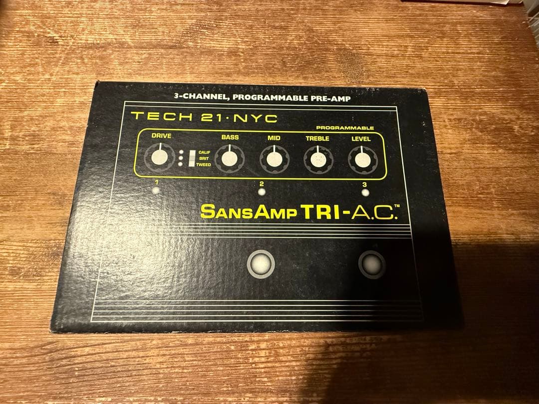 ギター TECH 21 TRI-A.C.