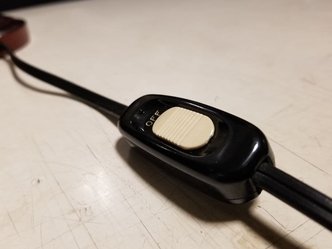 1970's ミッドセンチュリーモダン スピンドルポール 乳白硝子 ボール