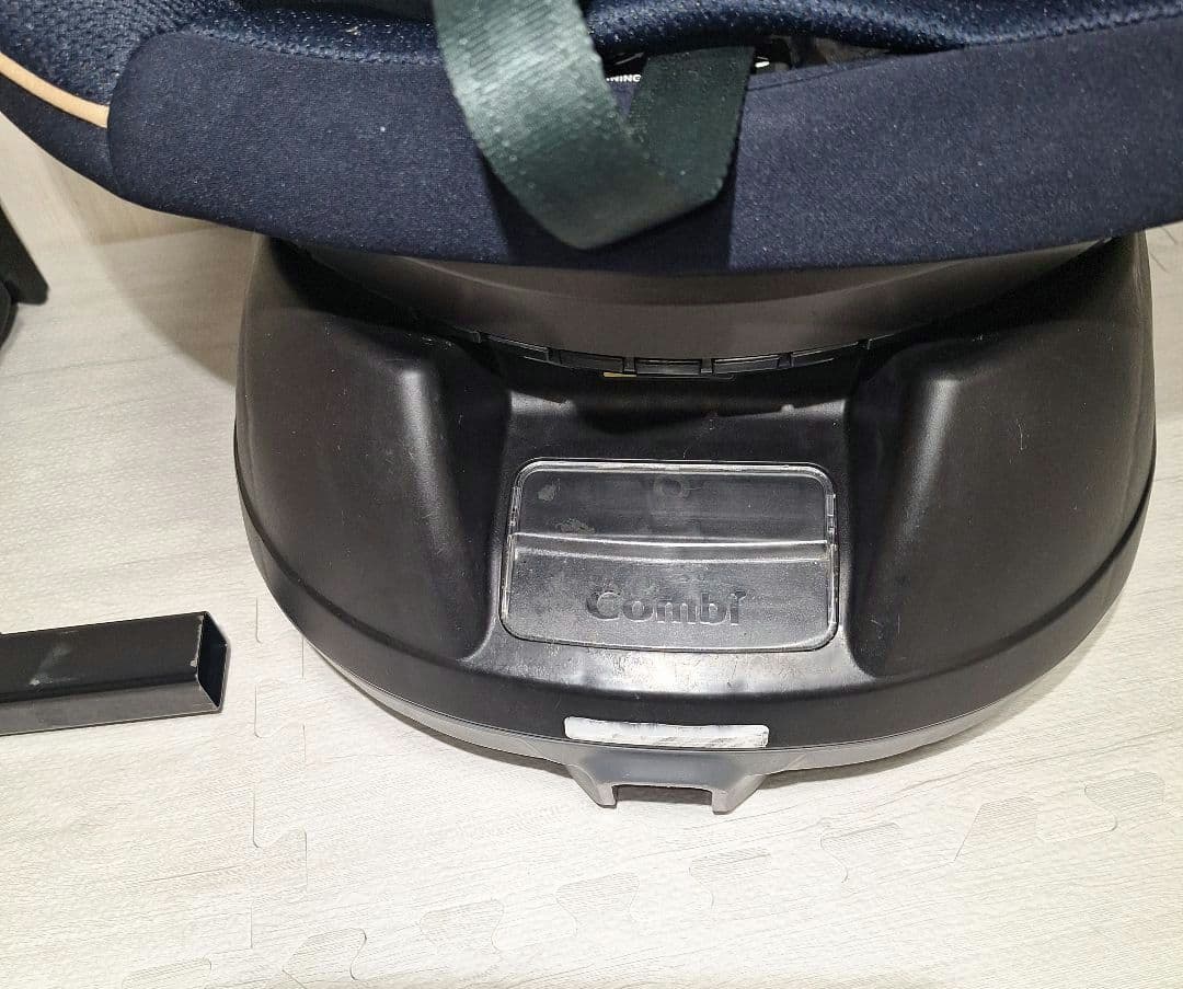 早い者勝ち☆combiクルムーヴスマートLite ISOFIX エッグショック