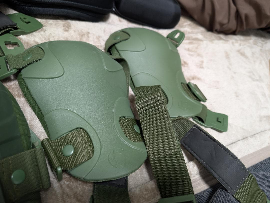 官品) 台湾陸軍実物戦闘個装セット(背嚢 ゴーグル プロテクター 中華