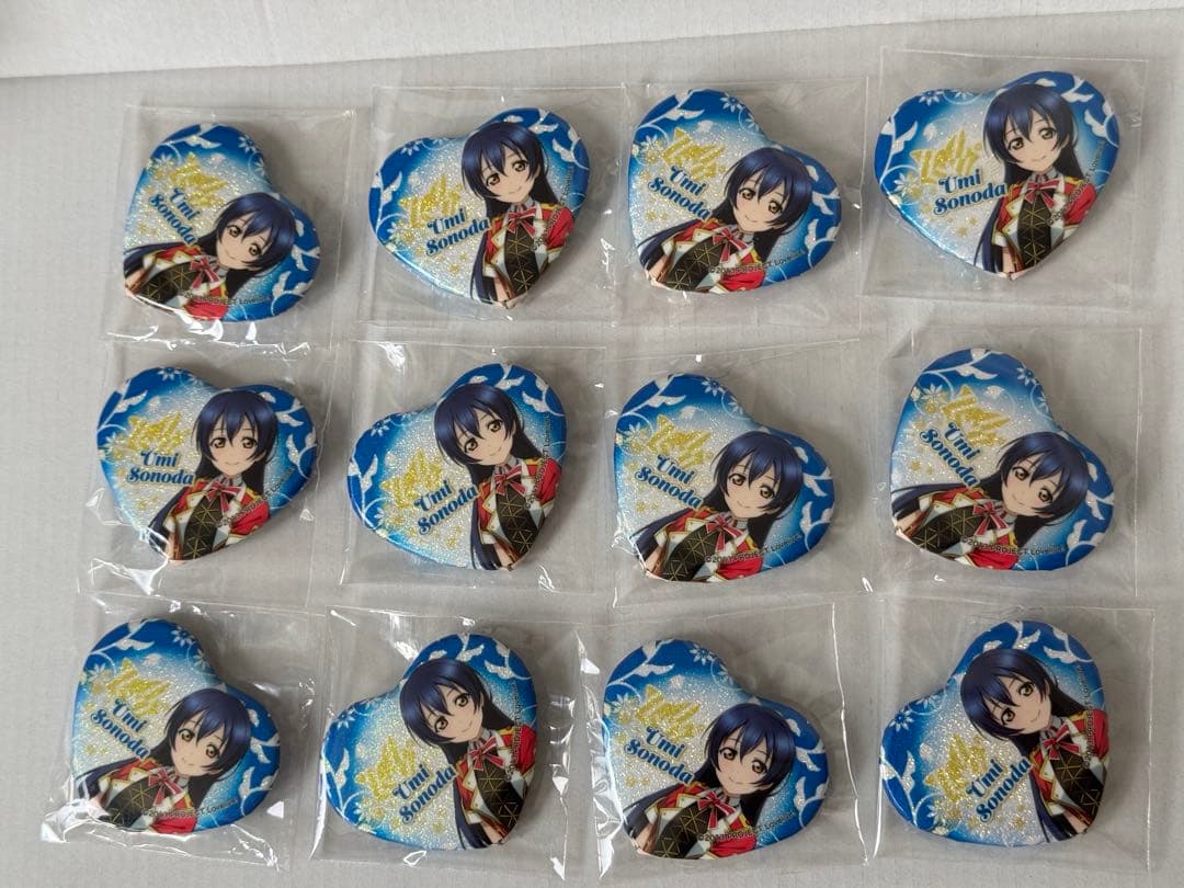 ラブライブTVアニメ放送10周年記念 海外限定園田海未ハ一トバッジ 12点セット ラブライブTVアニメ放送10周年記念 海外限定園田海未ハ一トバッジ 12点