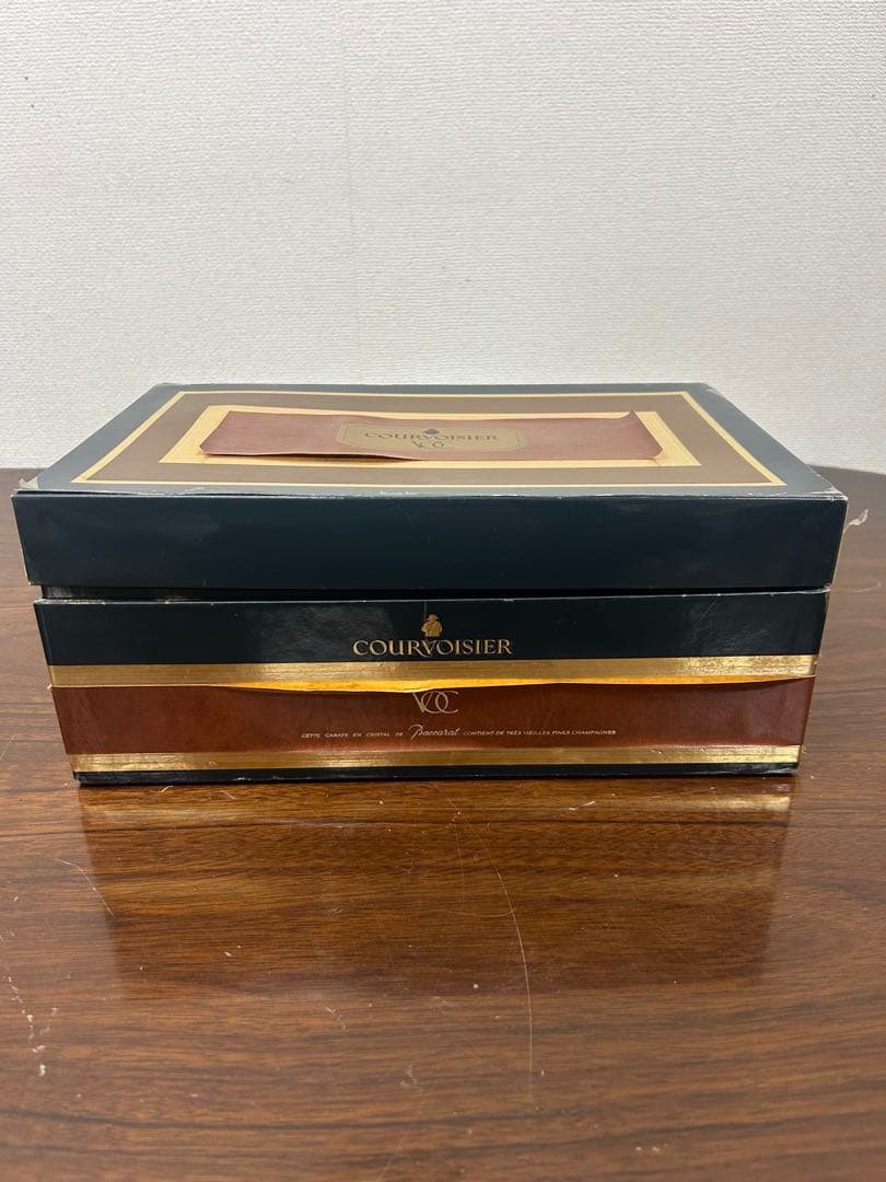 クルボアジェ VOC エクストラ バカラボトル 【未開栓】替え栓・箱付き